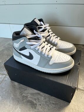 Very Gently Used Nike Air Jordan 1 Mid White/Gray Men's Sneakers